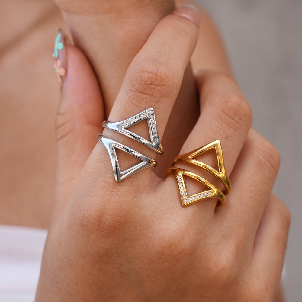Simple Series Triangle Stainless Steel Waterproof Gold Color Rhinestone Statement Rings Picture2