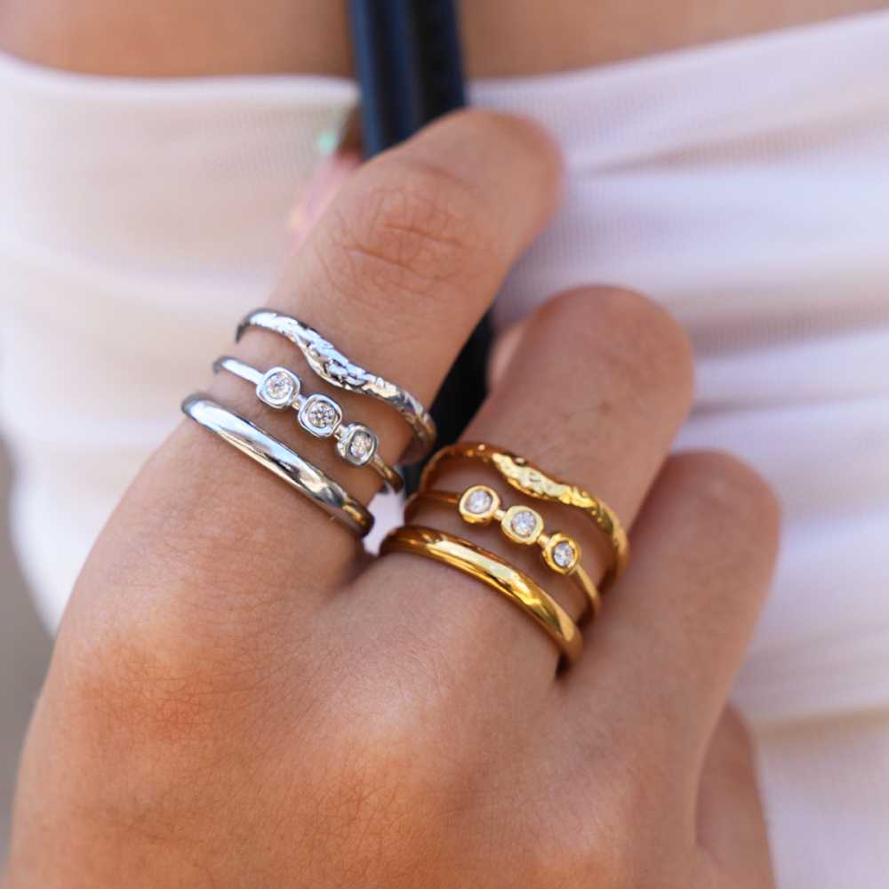 Romantische Serie: Elegante Statement-Ringe In Unregelmäßiger Form, Rund Und Rechteckig, Aus Wasserdichtem Edelstahl In Goldfarbe Mit Zirkonia. h5Bild3
