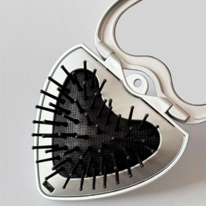 Simple Series Daily Heart Solid Color Plastic Combs h5 Picture3