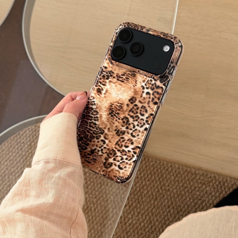 Cover Per Telefono Con Stampa Leopardata E Stampa Animalier. Immagine4