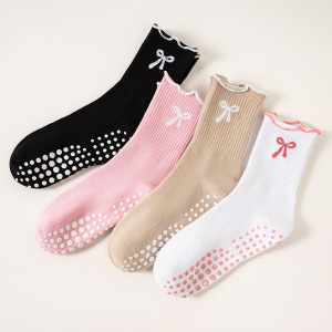 Women's High Bounce Sporty Solid Color Mid-Calf Socks h5 Picture2