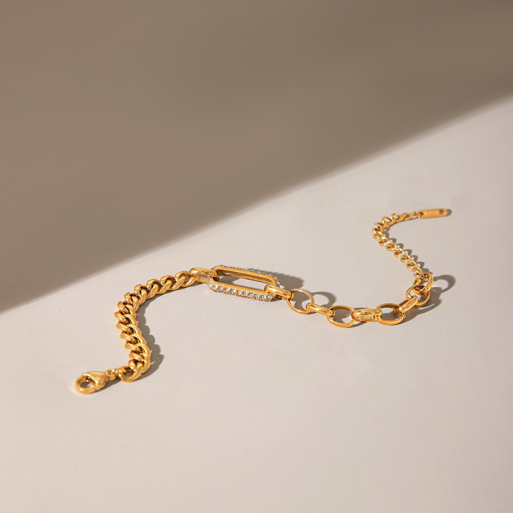 Bracciale Da Donna Simple Series Daily Chain In Acciaio Inossidabile Impermeabile Color Oro Con Zirconi Immagine5