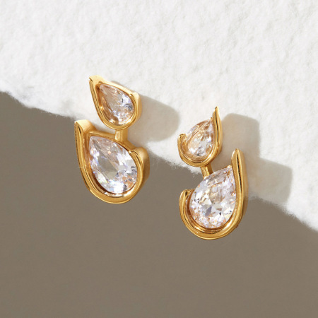Tropfenförmige, Wasserdichte Ohrstecker Aus Edelstahl In Goldfarbe Mit Zirkonia Für Damen 2