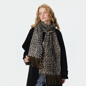 Simple Series Retro Leopard Print Tassel Wool Polyester Blend Winter Scarves h5 Picture3