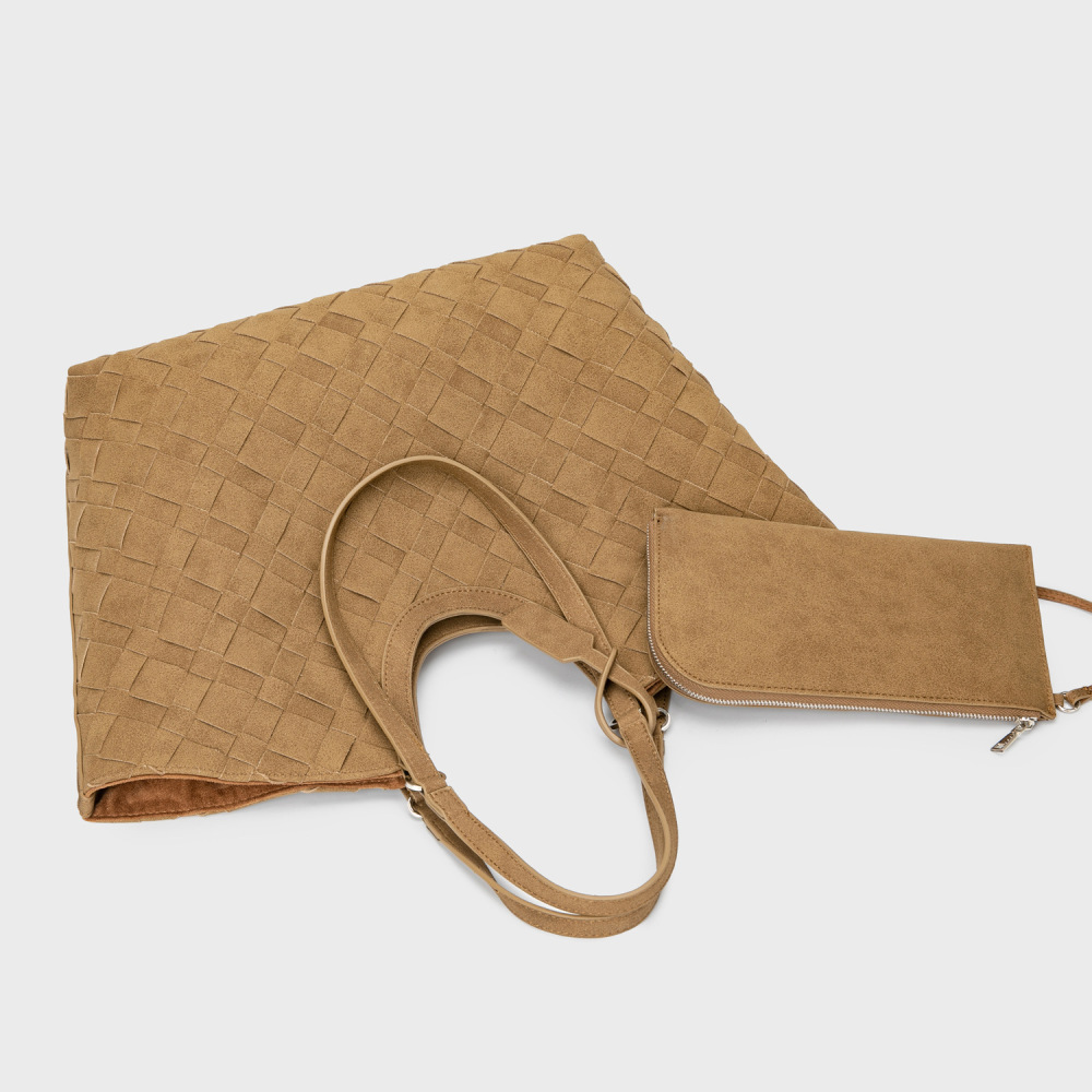 Casual Style Woven Solid Color Woven Suede Women's Tote Bags Picture4