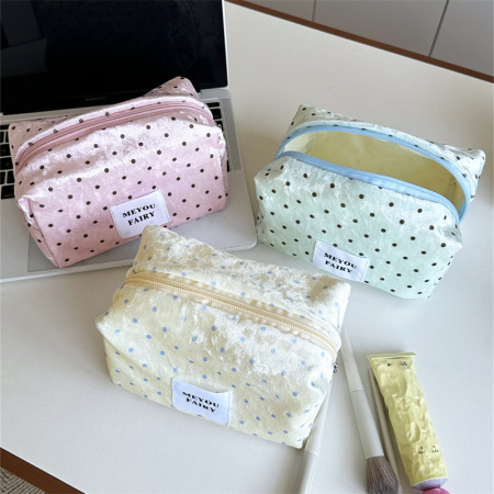 Simple Series Sweet Letter Polka Dots Mixed Color Velvet Makeup Bags 2