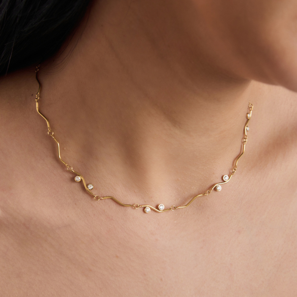 Collane Da Donna A Catena In Acciaio Inossidabile Impermeabile Color Oro Con Zirconi. h5Immagine3