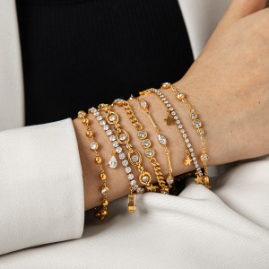Bracciale Da Donna Di Lusso Con Catena Giornaliera In Acciaio Inossidabile, Impermeabile, Color Oro E Zirconi. h5 Immagine3