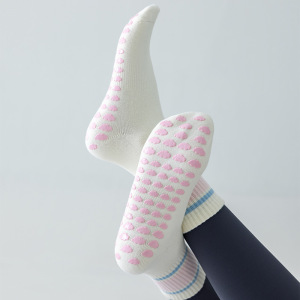 Women's High Bounce Sporty Solid Color Letters Stripes Color Clash Mid-Calf Socks h5 Picture11