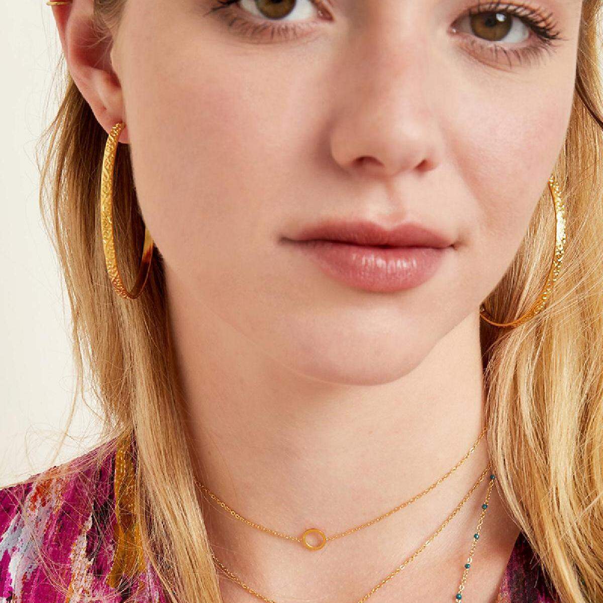 Collar con colgante de círculo pequeño