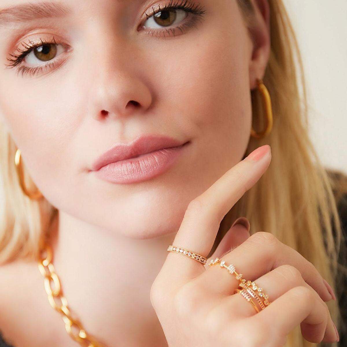  plated ring with zircon stones