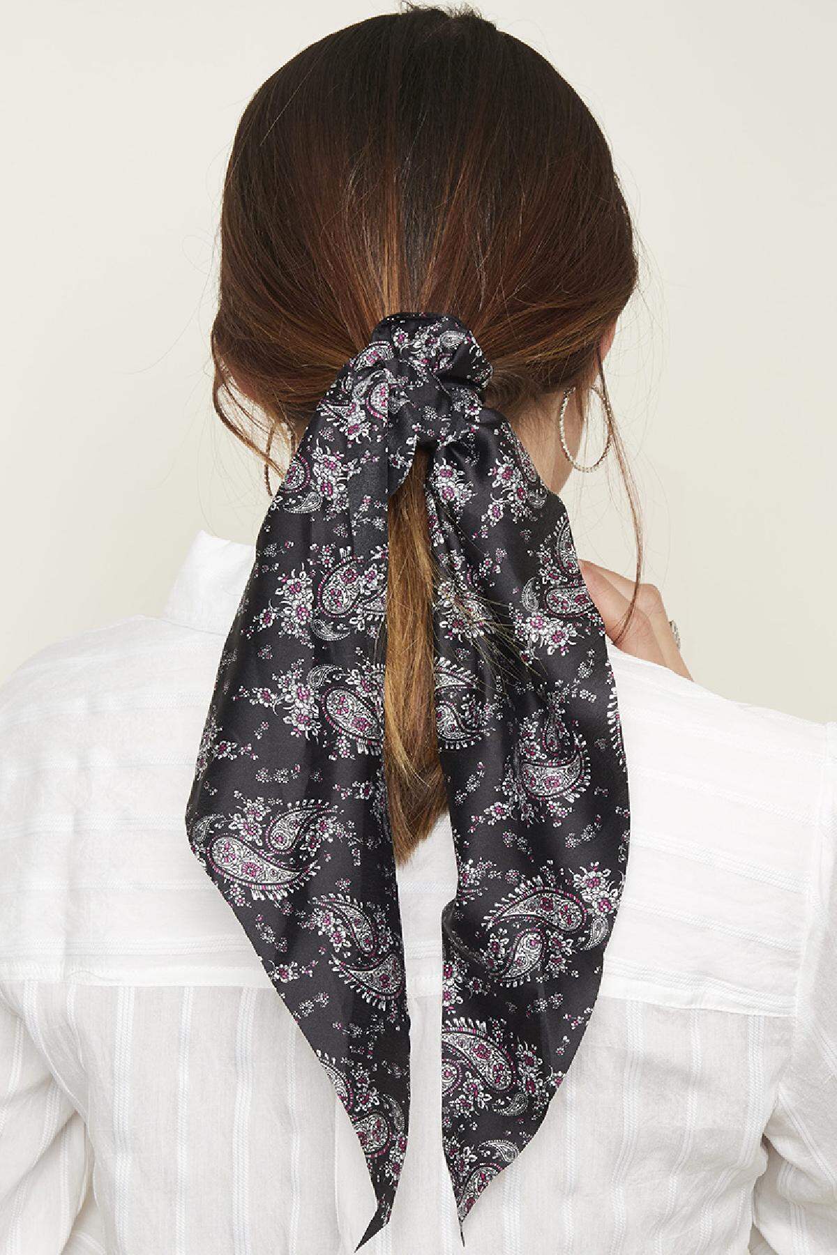 Scrunchie Britta Schwarz Polyester Bild2