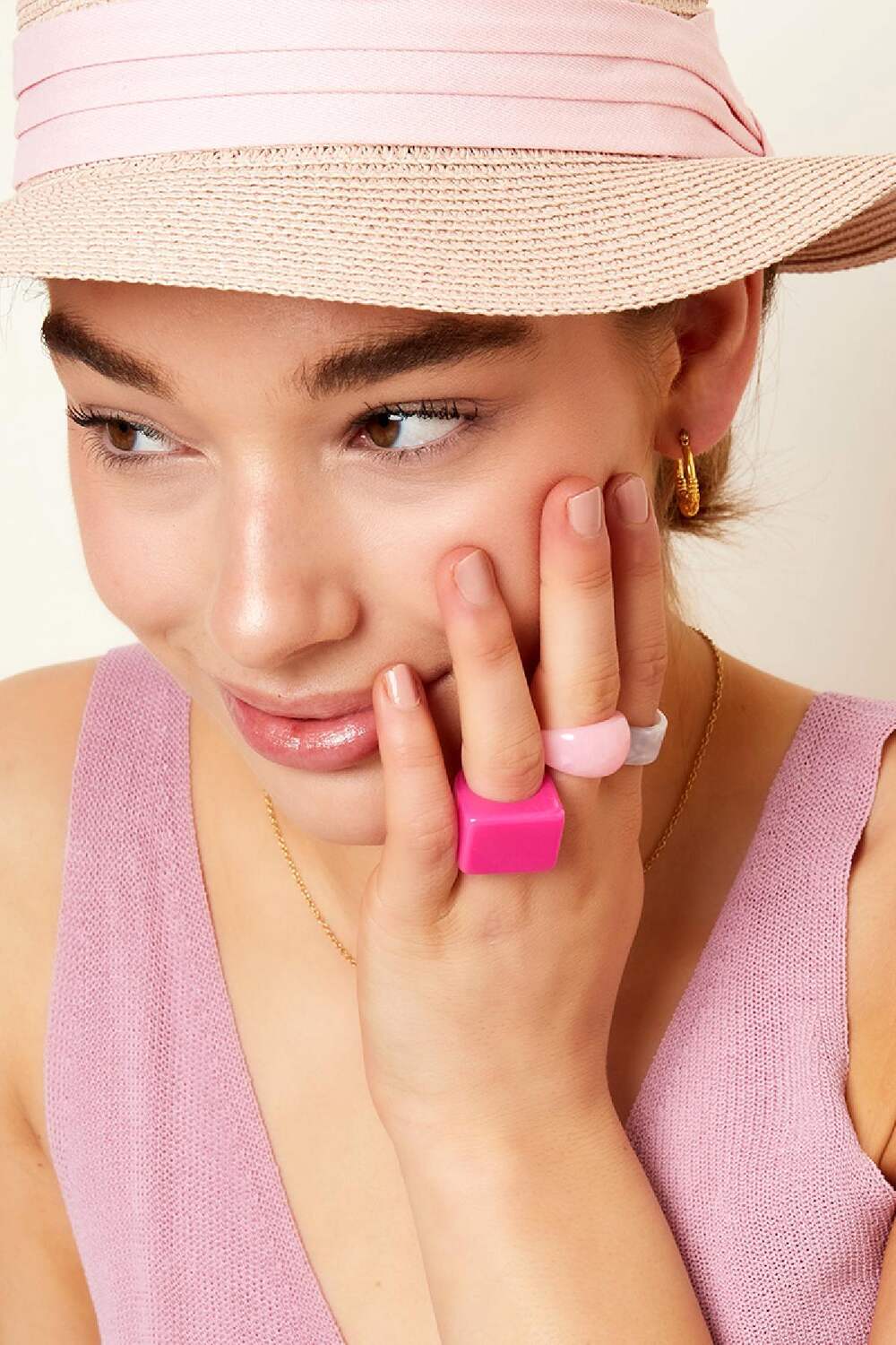Ring aus Polyharz Neonpink Rosa Resin 18 h5Bild2