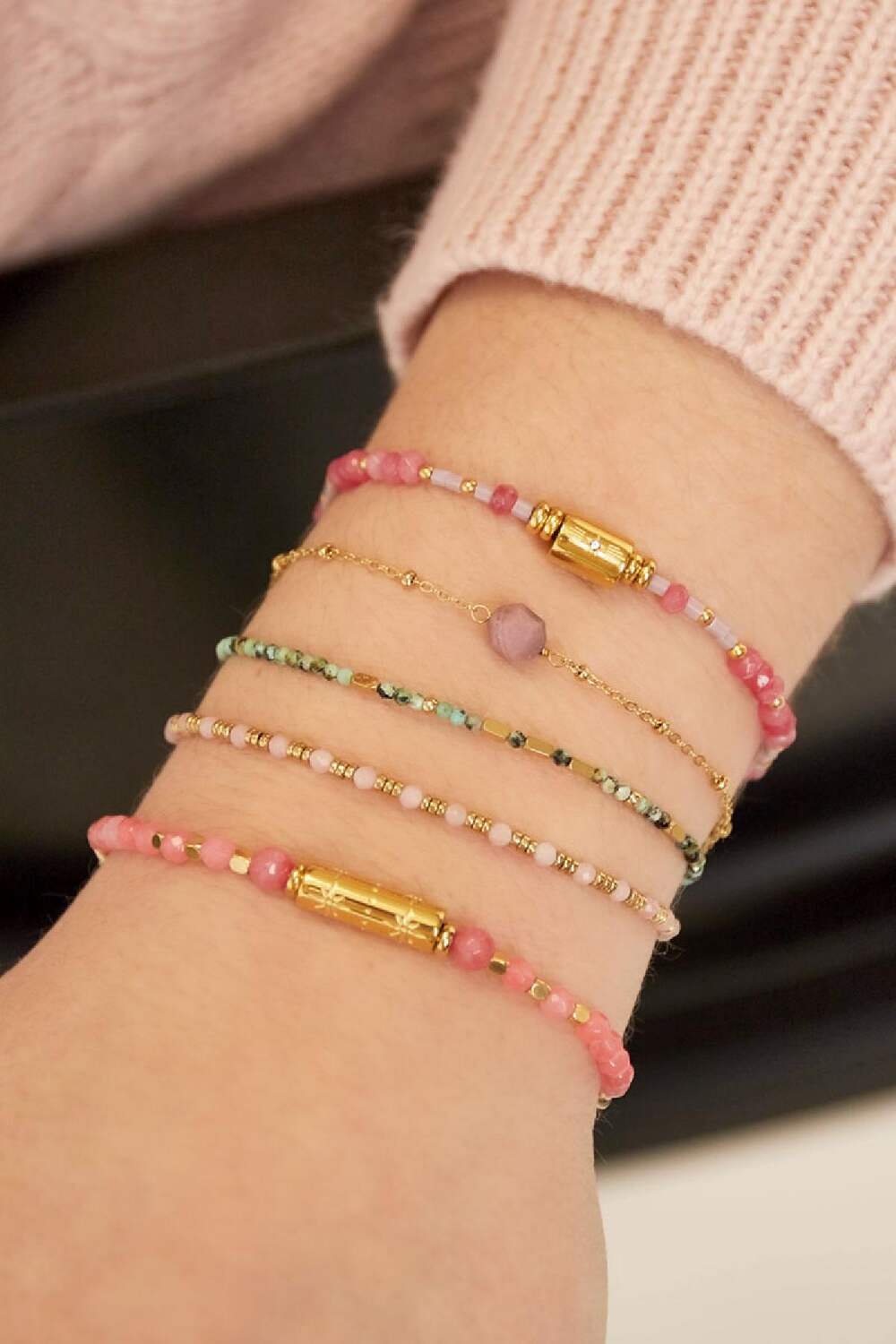 Armband mit rosafarbenen Details Goldfarbe Edelstahl h5Bild2
