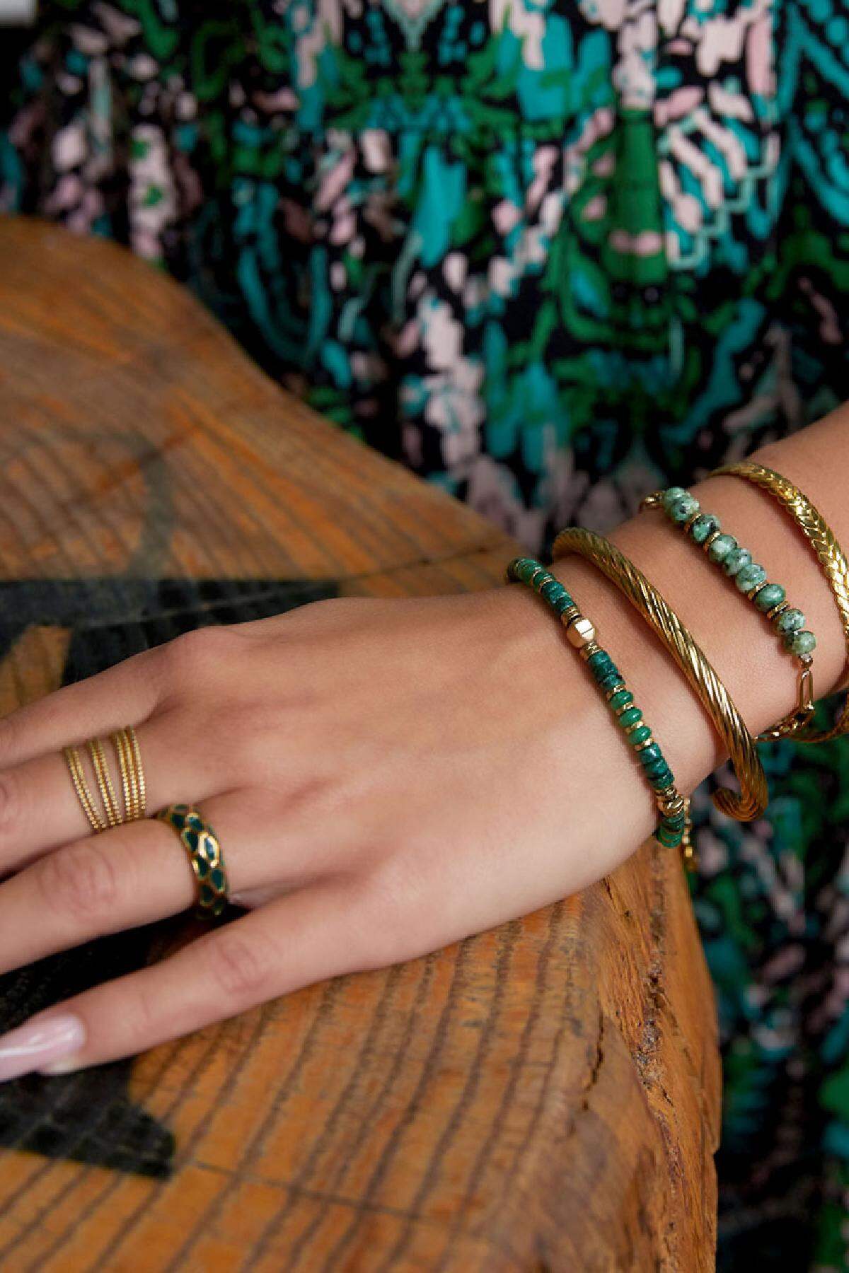 Bracciale con piccole pietre colorate Green & Gold Stainless Steel Immagine4