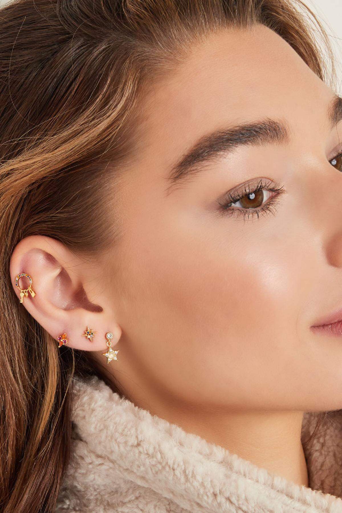Piercing con charms y circonitas Color dorado Cobre h5 Imagen2