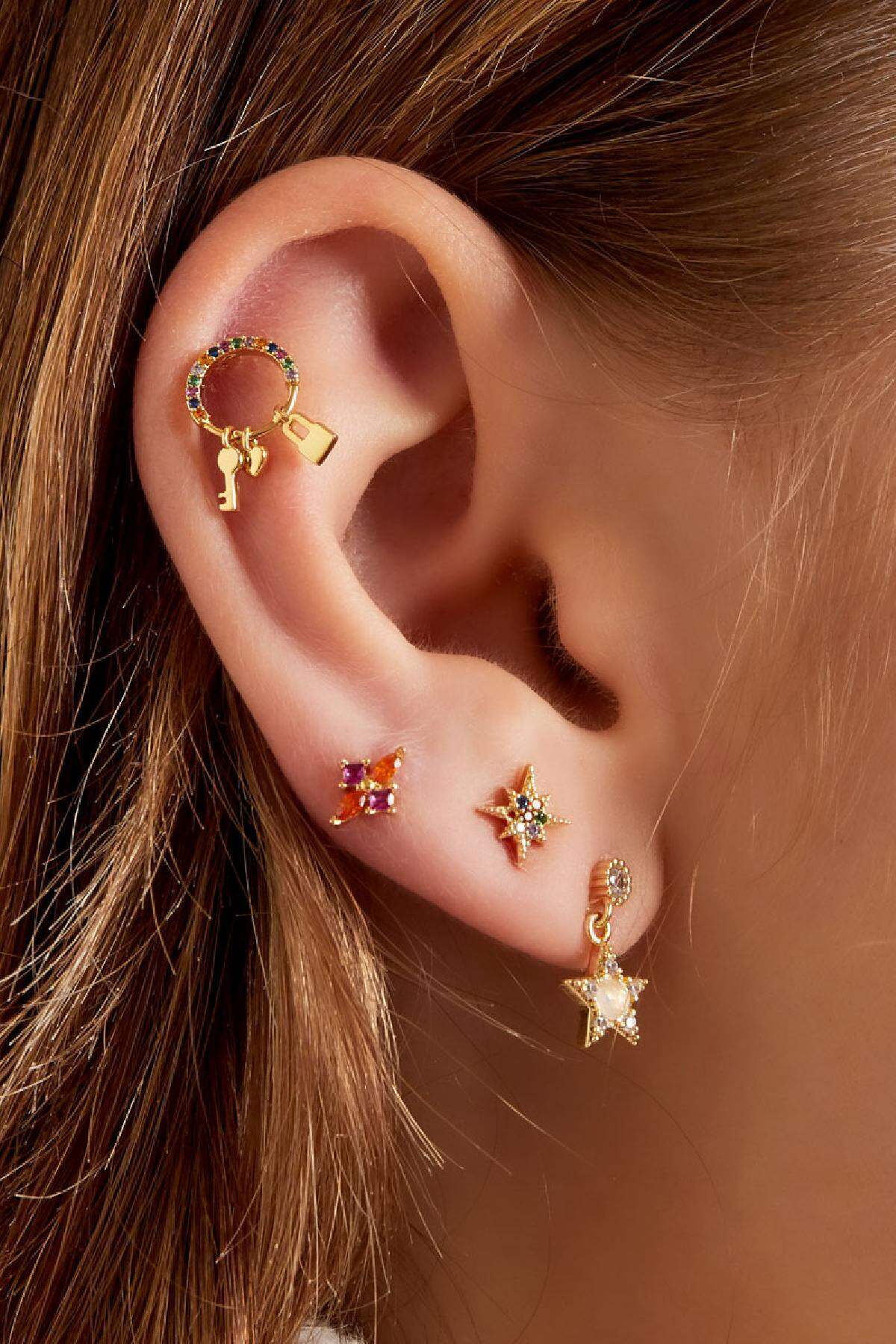 Piercing con charms y circonitas Color dorado Cobre h5 Imagen3