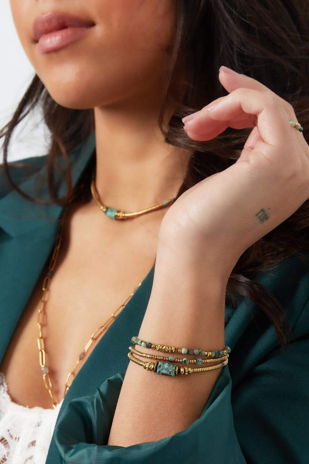 Armband aus dünnen Perlen mit Anhänger - Kollektion Natural Stones Grün & Goldfarbe Edelstahl h5 Bild2
