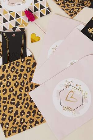 Gift Bag - Brown Paper h5 Picture4
