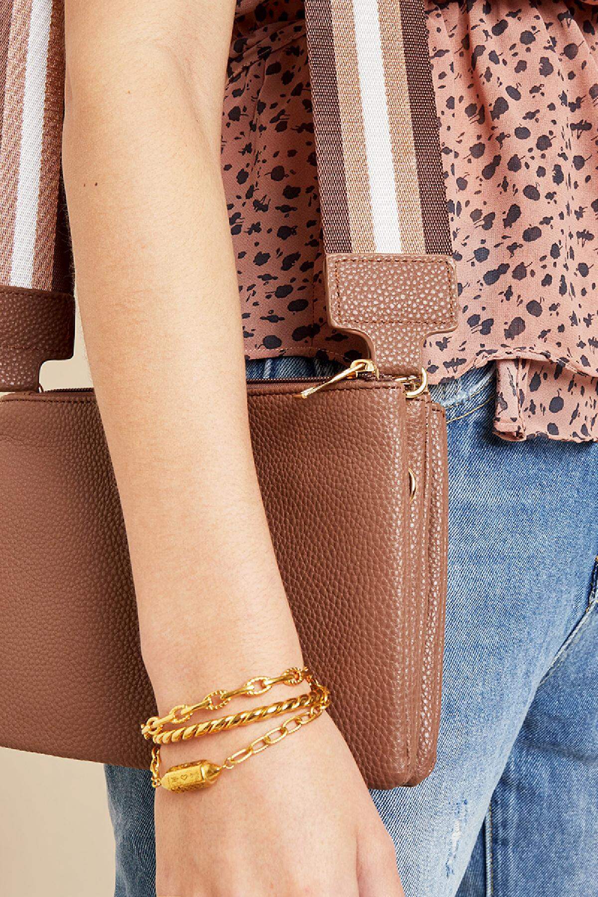 PU-Tasche mit Riemen Braun Polyurethan Bild4