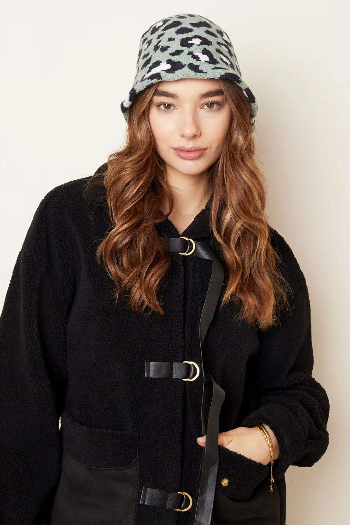 Gorro Pescador Animal Print Gris Acrílico h5 Imagen4