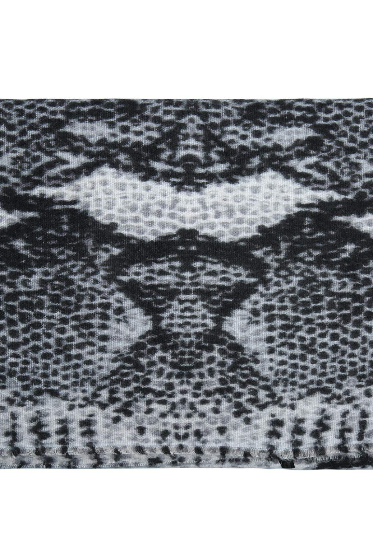 Schal Snake Embrace Grau Acryl h5 Bild2