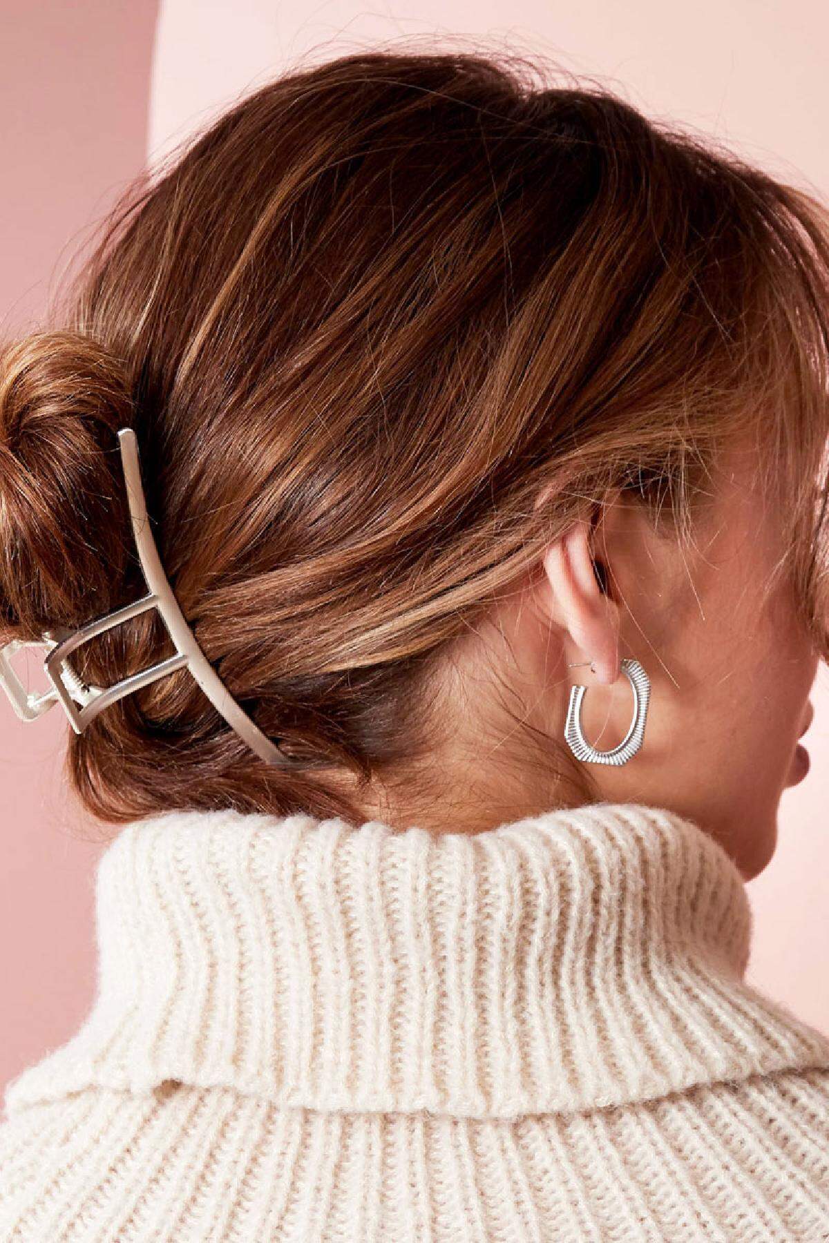 Hair clip curved shape Gold Color Vintage Gold Color Metal 2