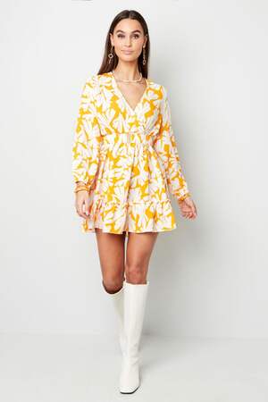 Vestido estampado colorido con cinturón Amarillo S h5 Imagen4