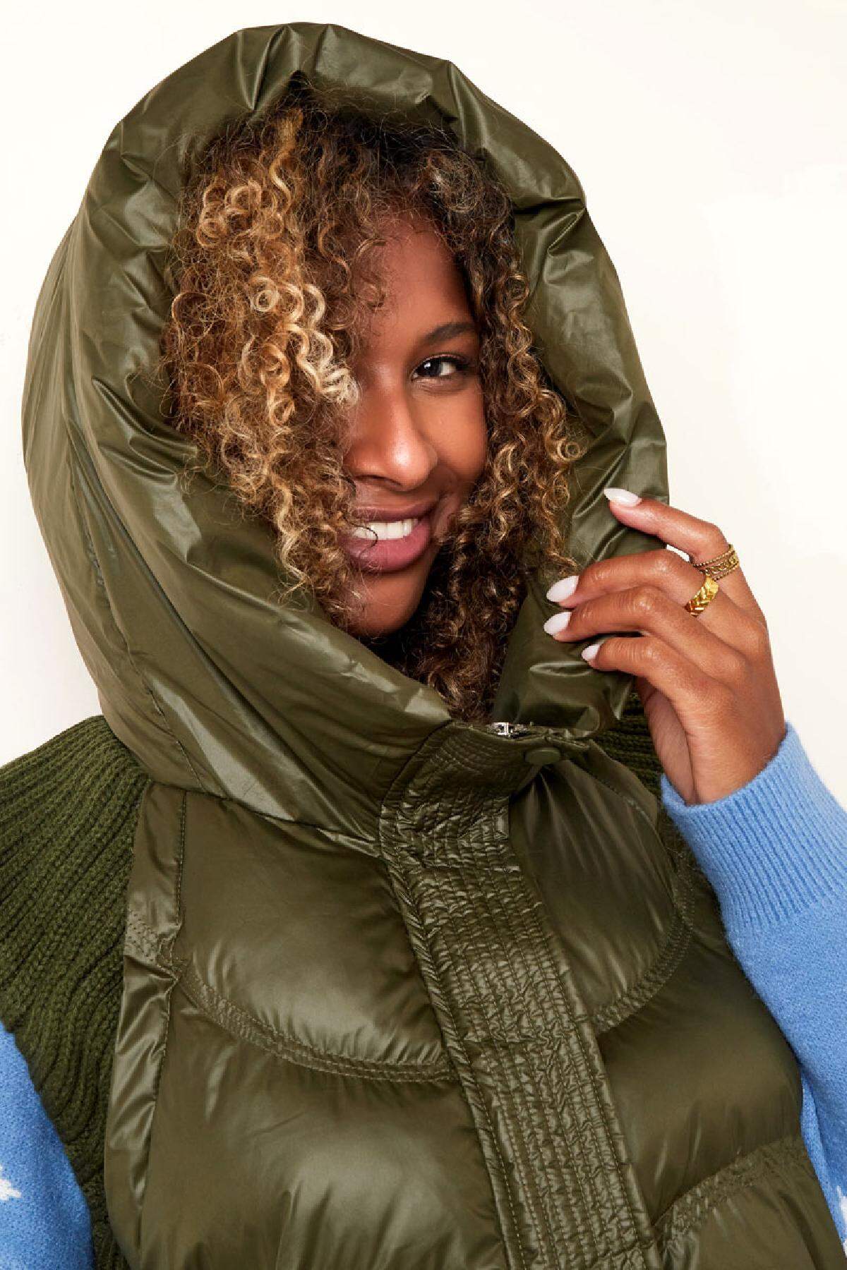 Damen-Quilt-Puffer-Westen mit abnehmbarer Kapuze und vorderen Taschen h5 Bild5